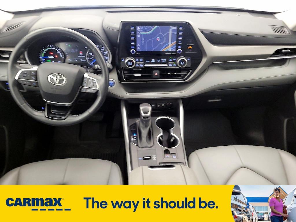 used 2021 Toyota Highlander Hybrid car, priced at $37,998