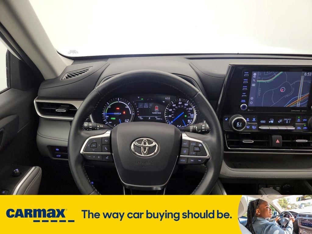 used 2021 Toyota Highlander Hybrid car, priced at $37,998