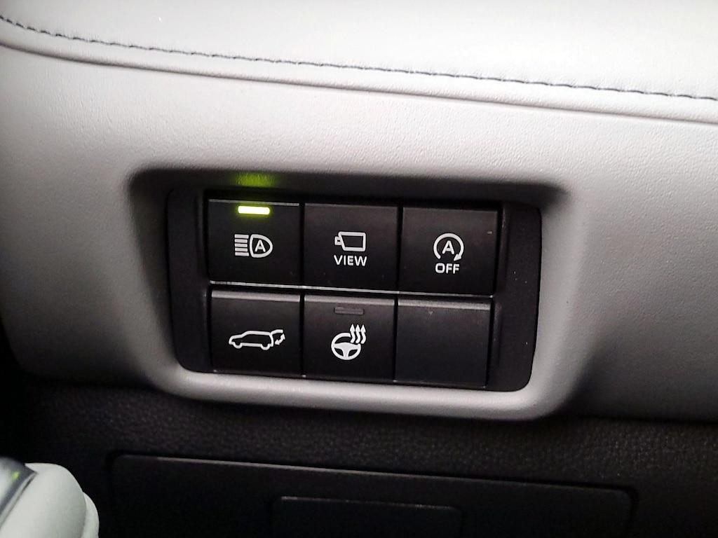 used 2023 Toyota Highlander car, priced at $42,998