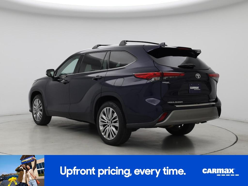 used 2023 Toyota Highlander car, priced at $42,998
