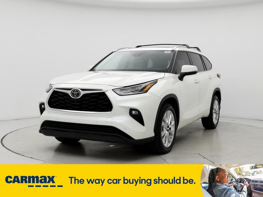 used 2020 Toyota Highlander car, priced at $35,998