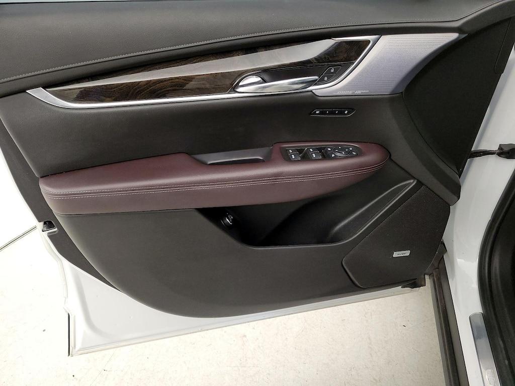 used 2020 Cadillac XT6 car, priced at $30,998