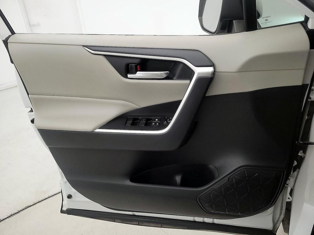 used 2019 Toyota RAV4 car, priced at $25,998