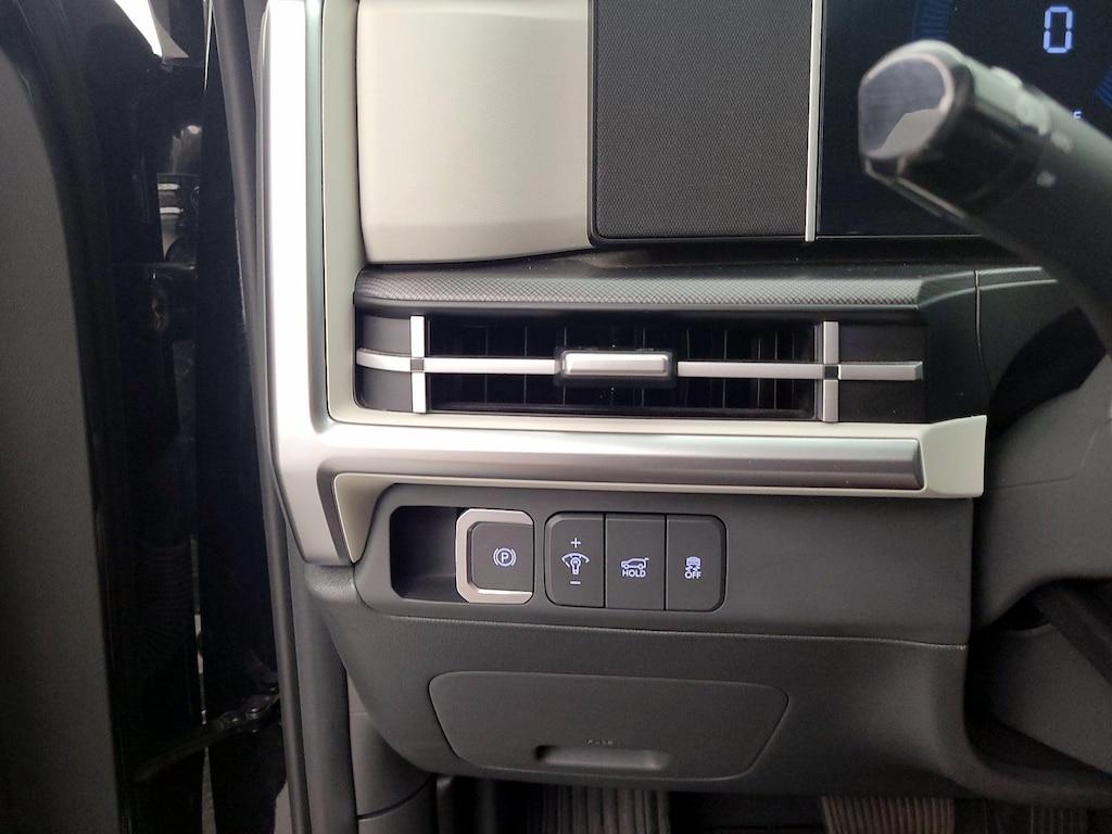 used 2024 Hyundai Santa Fe car, priced at $34,998