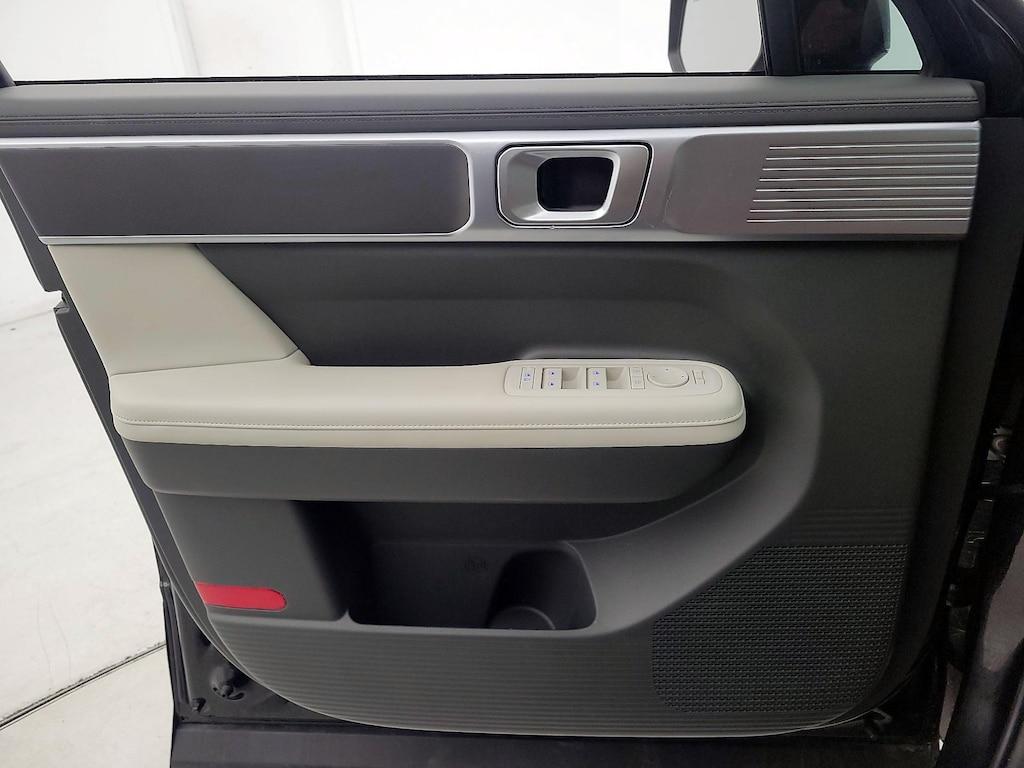used 2024 Hyundai Santa Fe car, priced at $34,998