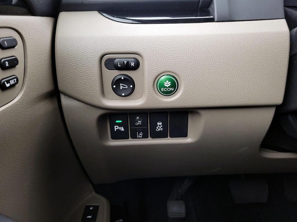 used 2021 Honda Pilot car, priced at $31,998