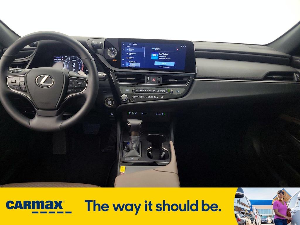 used 2025 Lexus ES 350 car, priced at $46,998