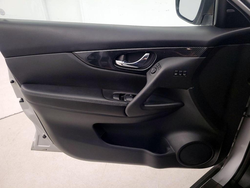 used 2019 Nissan Rogue car, priced at $14,998