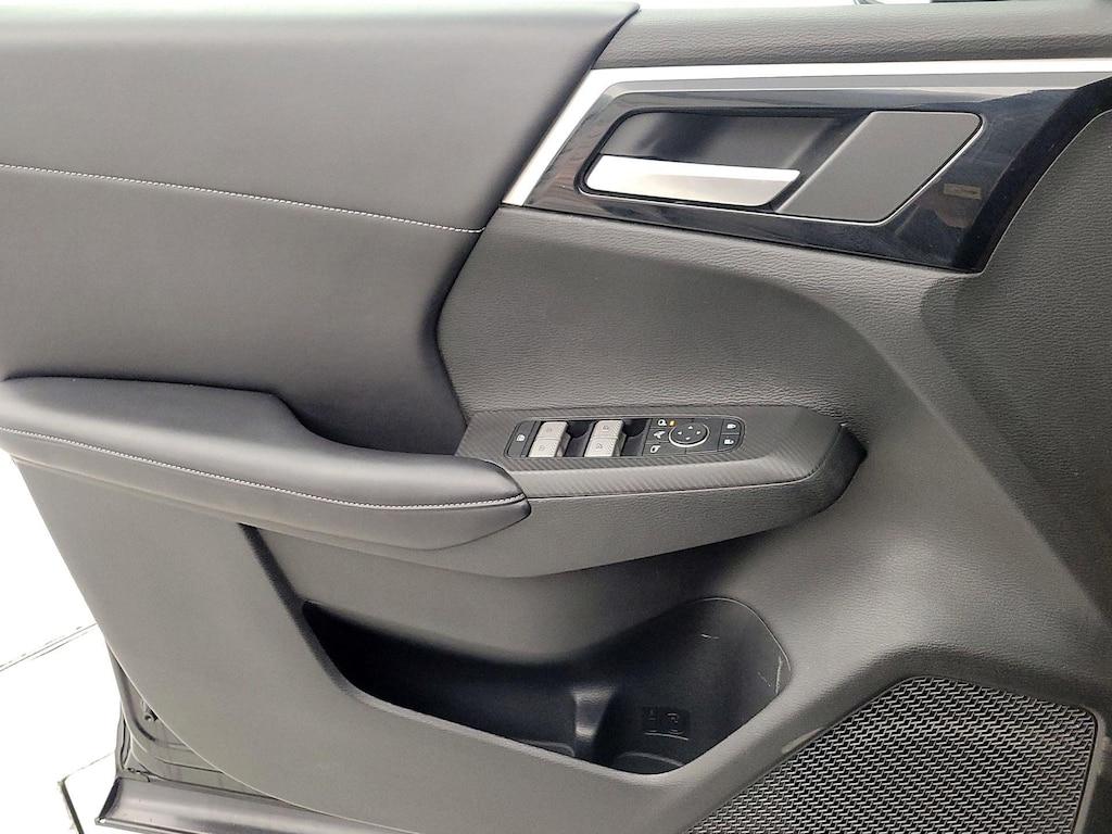 used 2024 Mitsubishi Outlander car, priced at $22,998