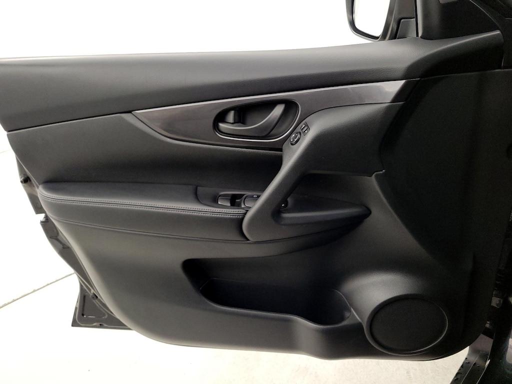 used 2020 Nissan Rogue car, priced at $17,998