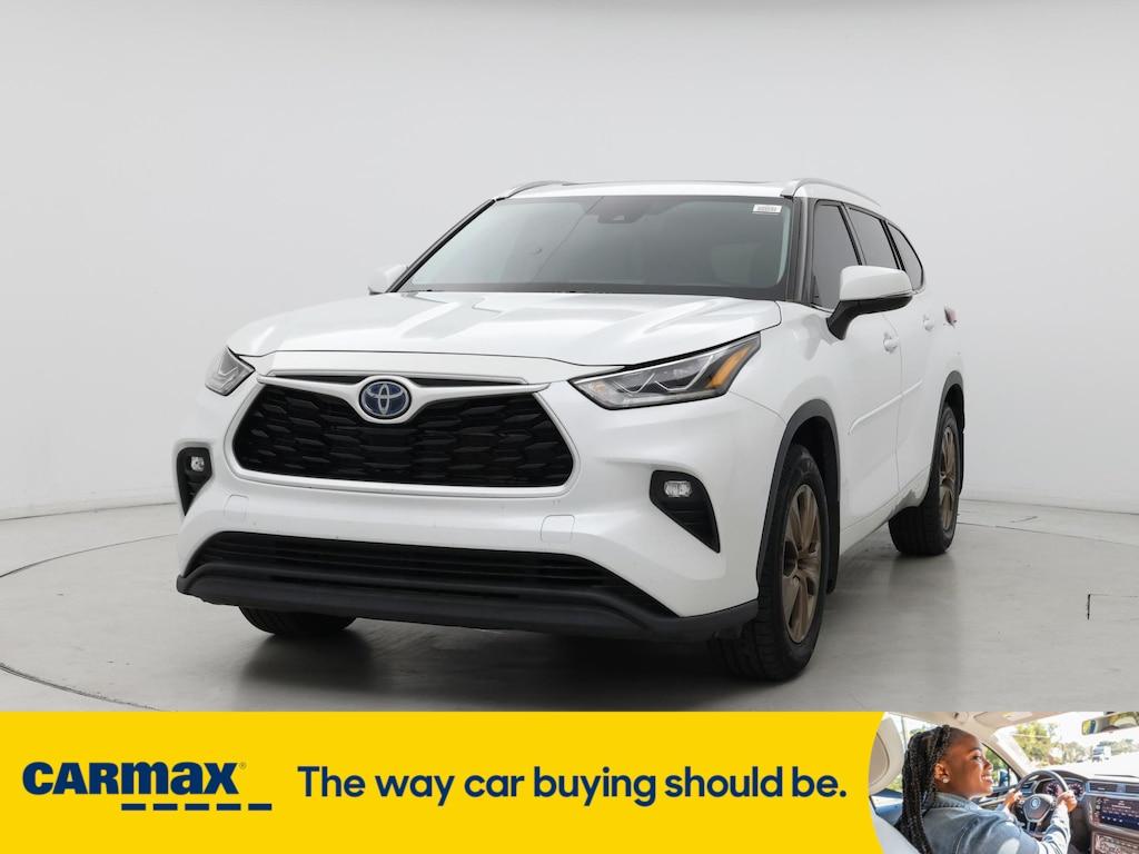 used 2022 Toyota Highlander Hybrid car, priced at $36,998