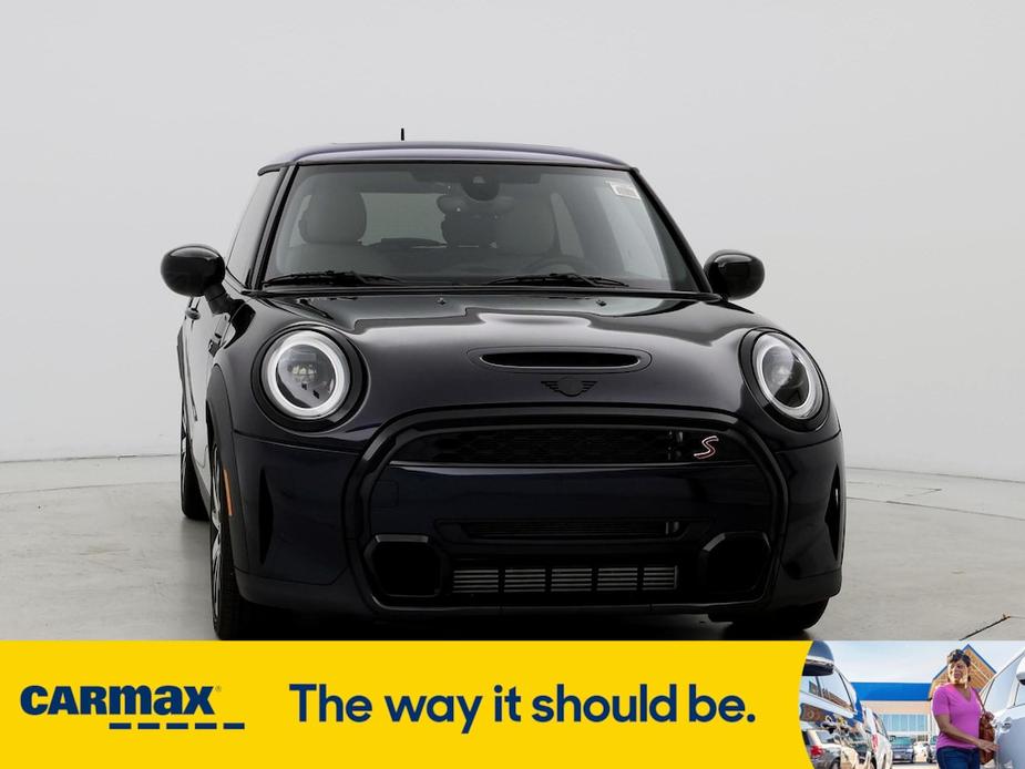 used 2022 MINI Hardtop car, priced at $27,998