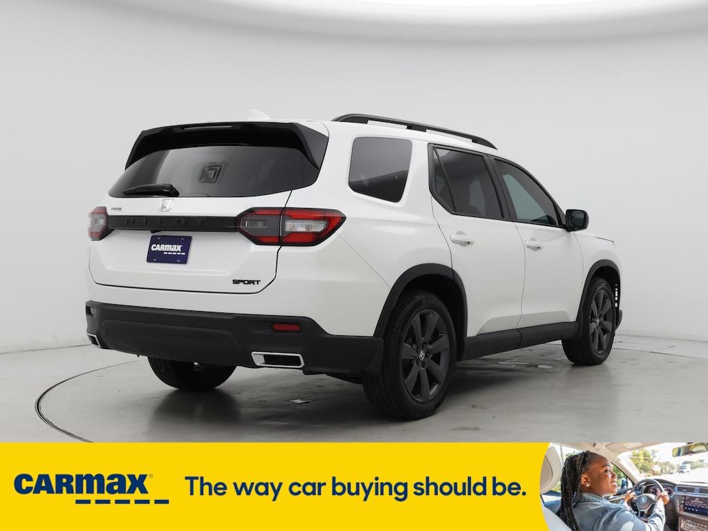 used 2025 Honda Pilot car, priced at $36,998