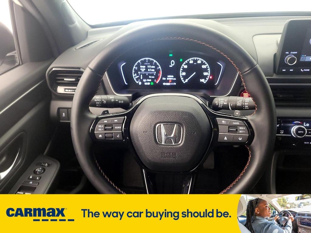 used 2025 Honda Pilot car, priced at $36,998