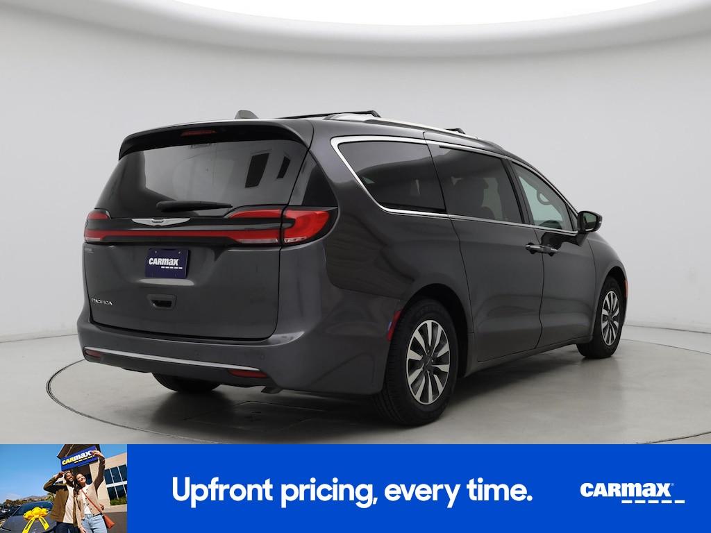 used 2021 Chrysler Pacifica car, priced at $24,998