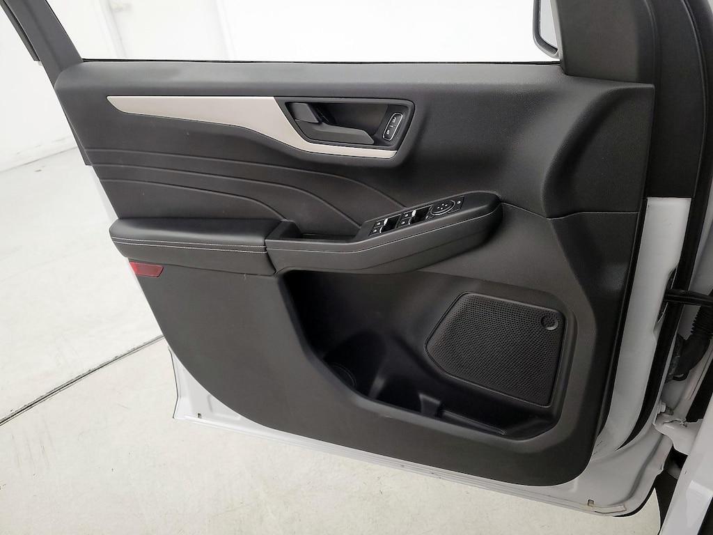 used 2022 Ford Escape car, priced at $18,998