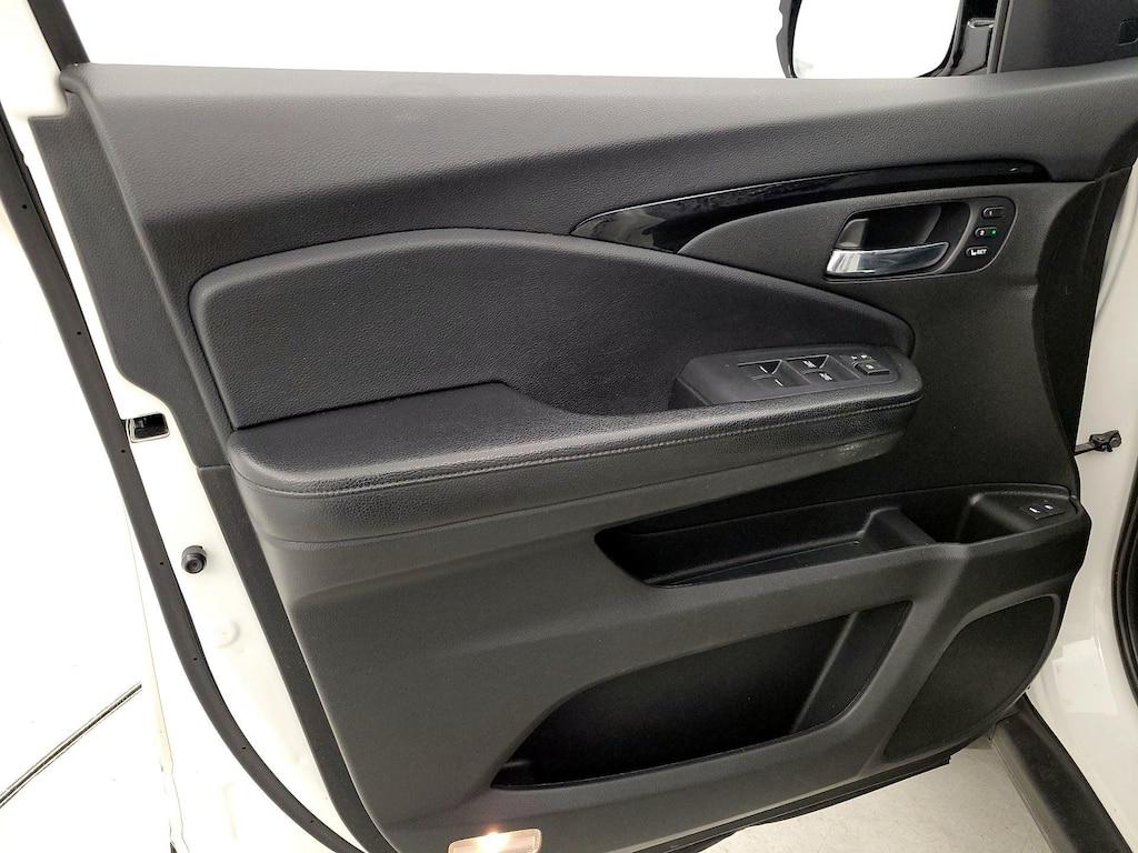 used 2019 Honda Pilot car, priced at $22,998