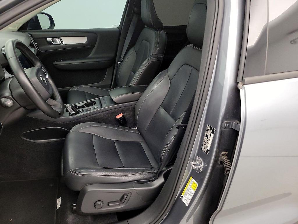 used 2019 Volvo XC40 car, priced at $26,998