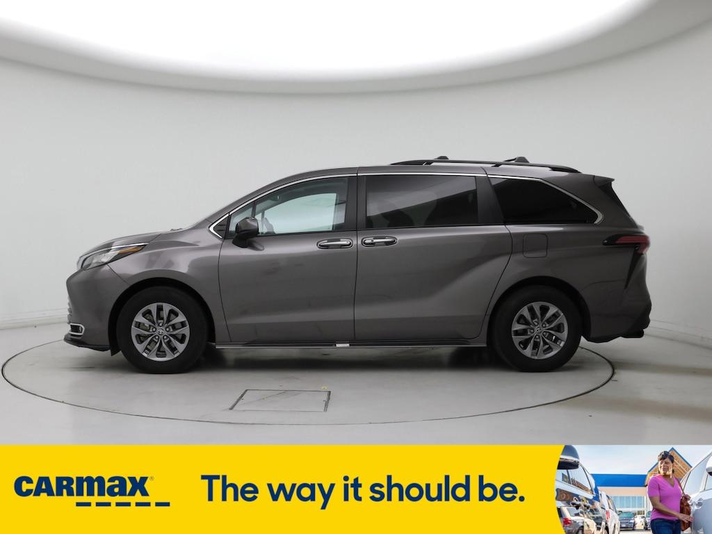 used 2022 Toyota Sienna car, priced at $40,998