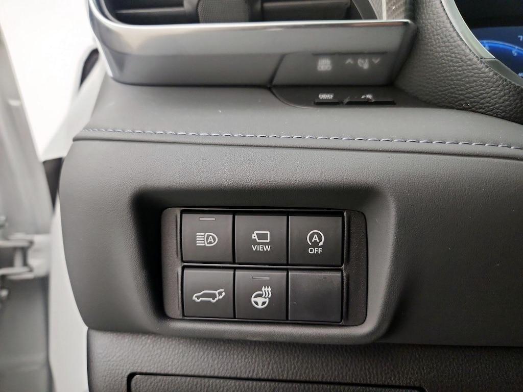 used 2024 Toyota Highlander car, priced at $45,998