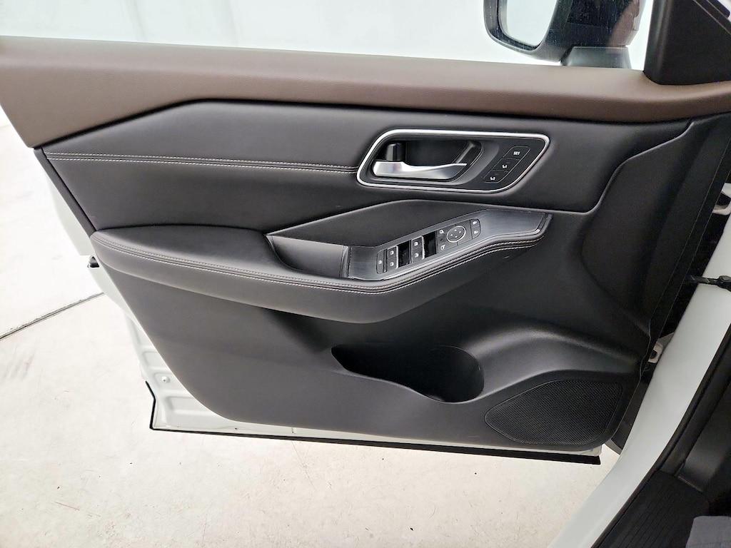used 2021 Nissan Rogue car, priced at $24,998