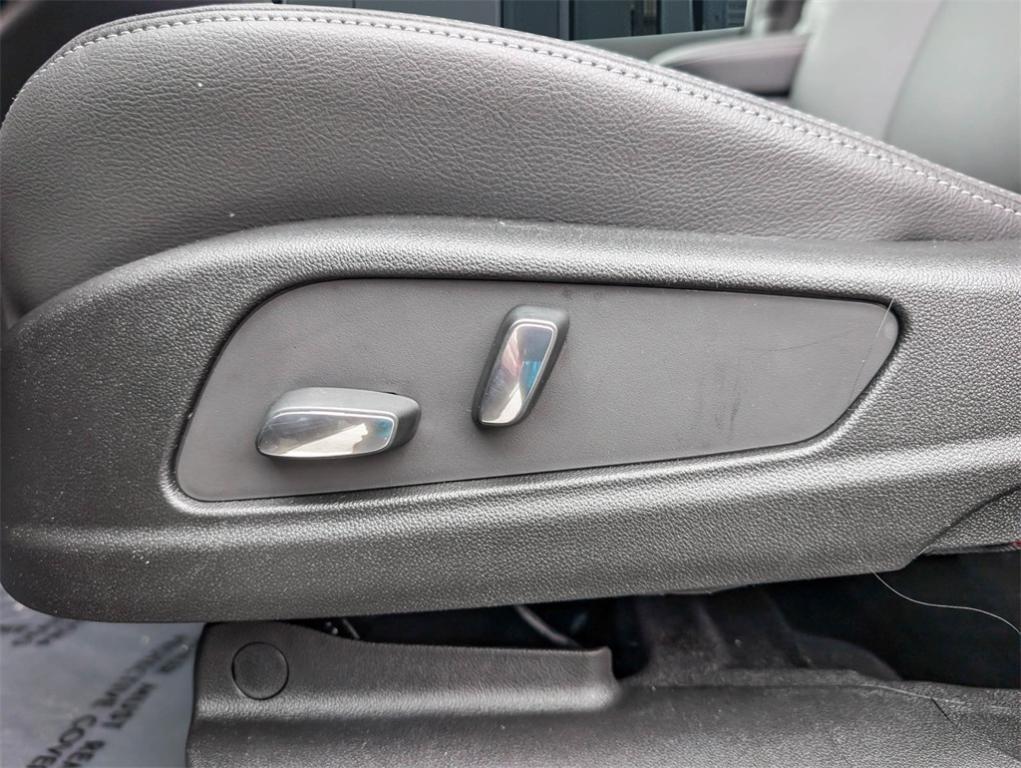 new 2025 Cadillac XT6 car, priced at $51,914