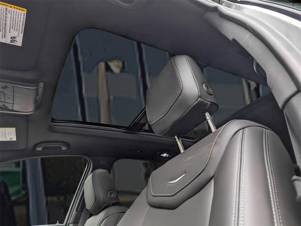 new 2025 Cadillac XT6 car, priced at $51,914