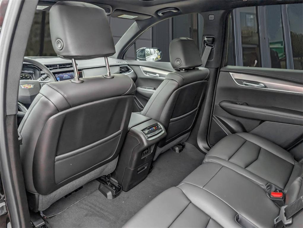 new 2025 Cadillac XT6 car, priced at $51,914