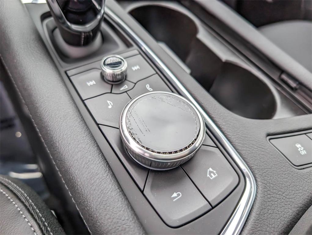 new 2025 Cadillac XT6 car, priced at $51,914