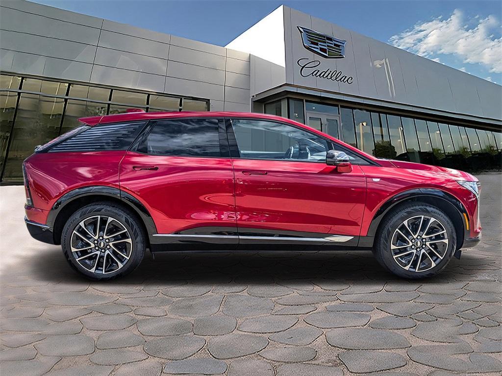 new 2025 Cadillac OPTIQ car, priced at $59,014