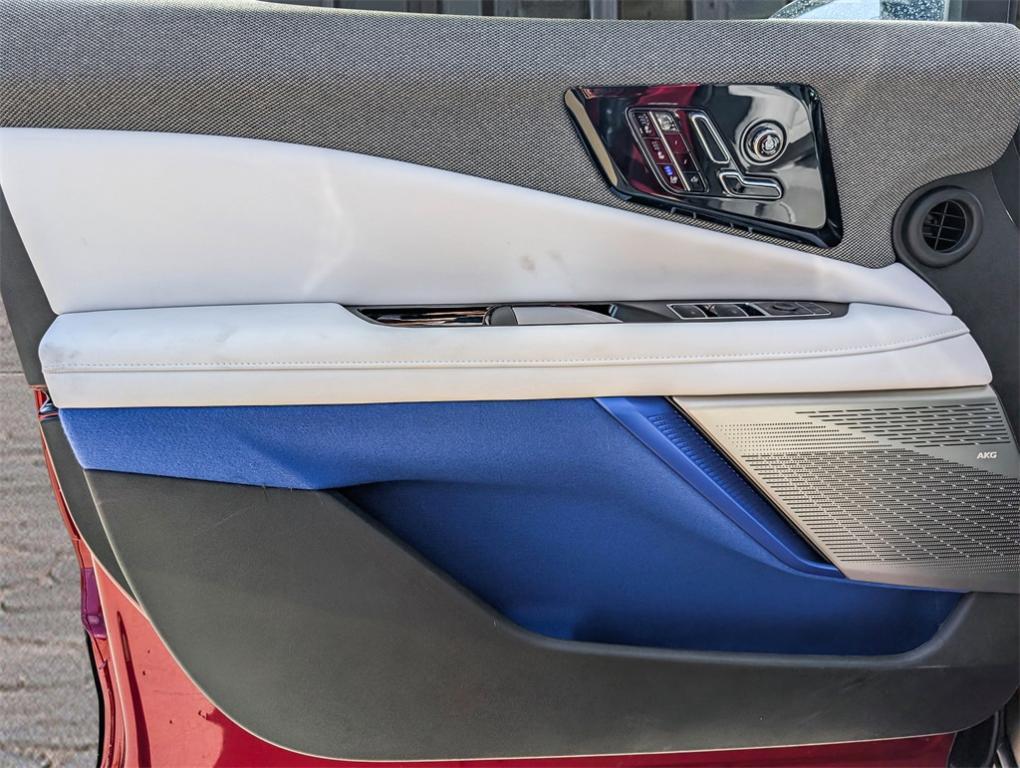 new 2025 Cadillac OPTIQ car, priced at $59,014