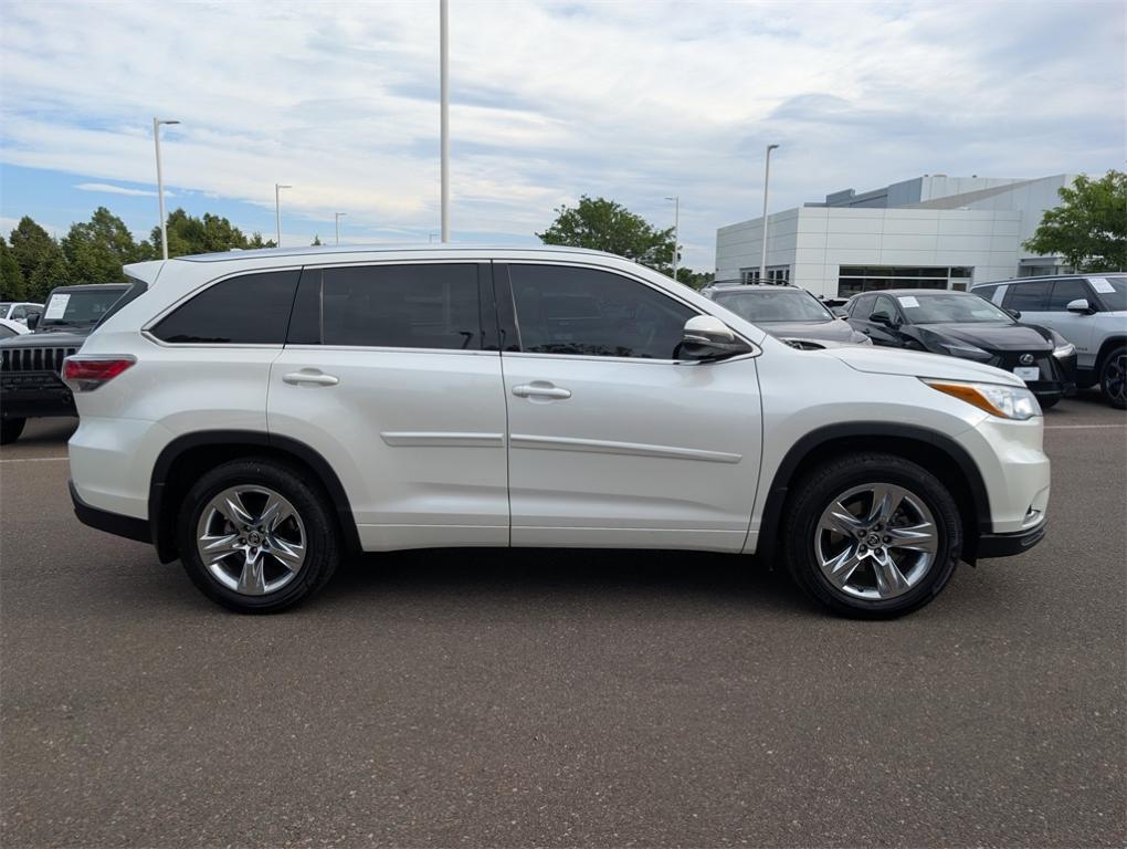 used 2016 Toyota Highlander car, priced at $22,500