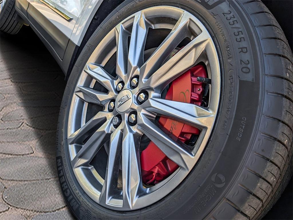 new 2025 Cadillac XT5 car, priced at $64,709
