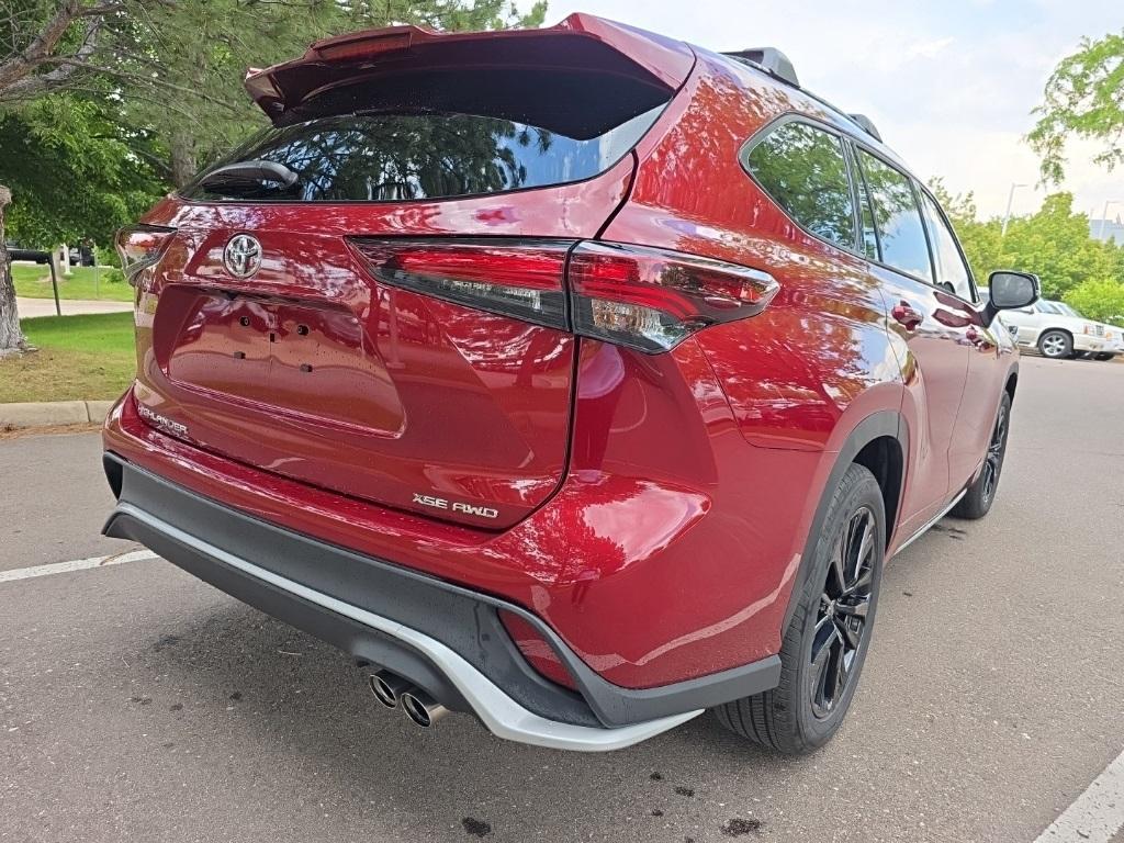 used 2024 Toyota Highlander car, priced at $47,500