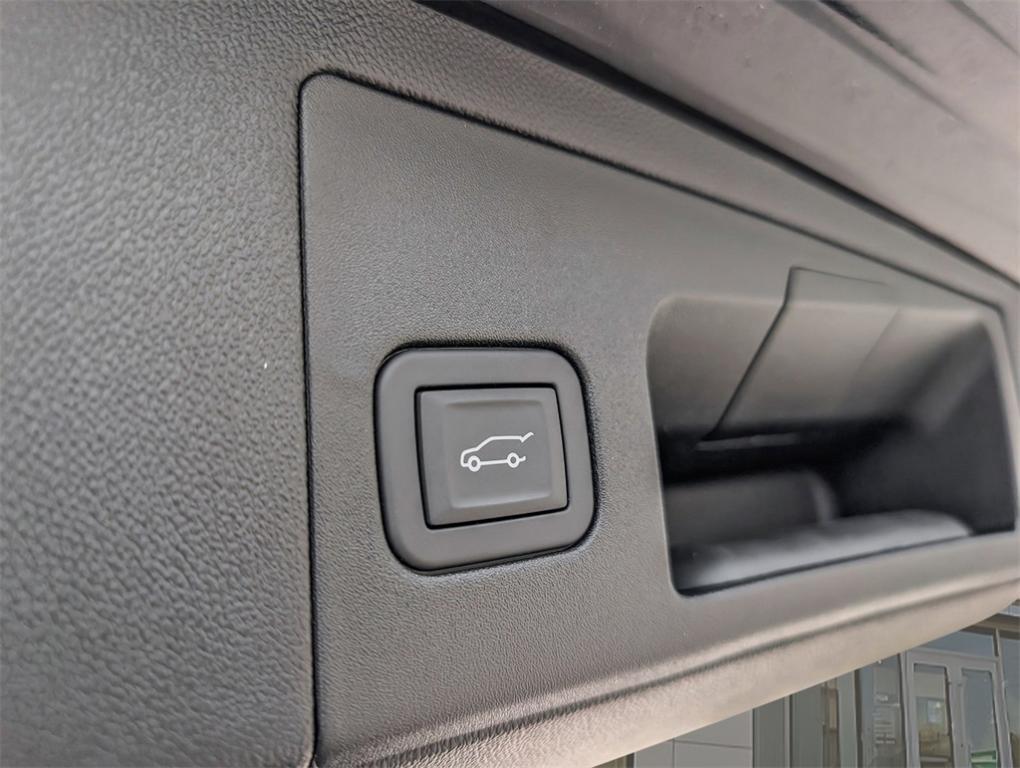 new 2024 Cadillac XT5 car, priced at $56,989