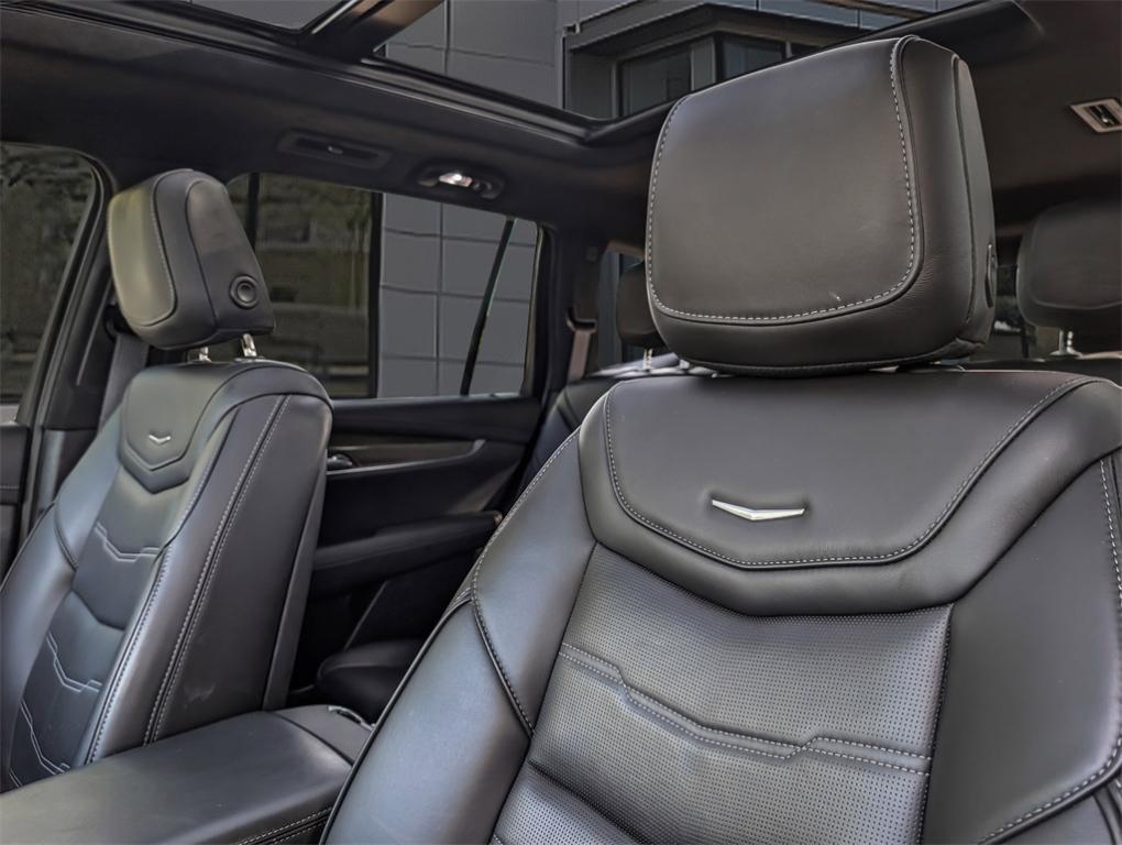 used 2022 Cadillac XT6 car, priced at $36,000