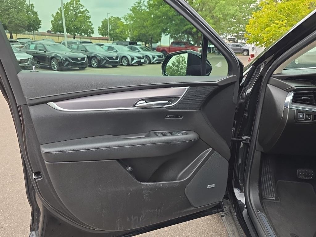 used 2019 Cadillac XT5 car, priced at $23,500