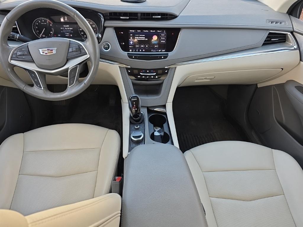 used 2023 Cadillac XT5 car, priced at $33,500