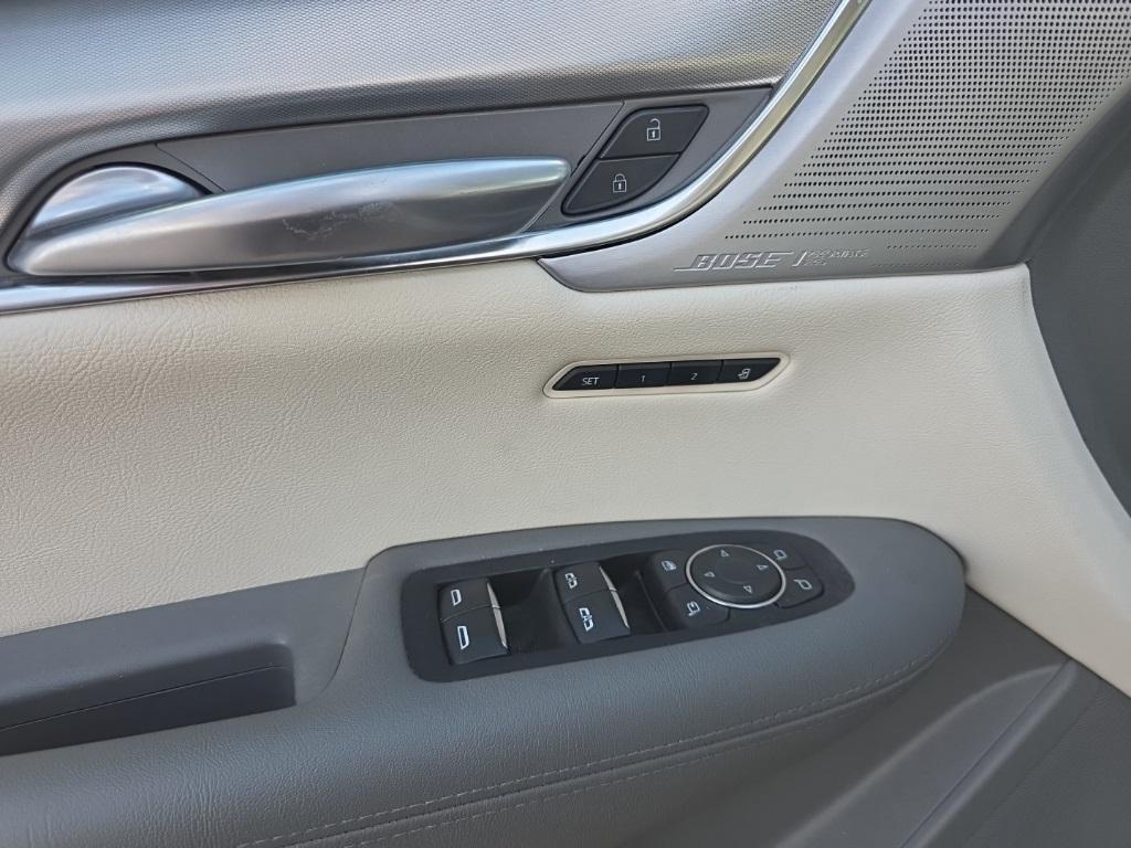 used 2023 Cadillac XT5 car, priced at $33,500