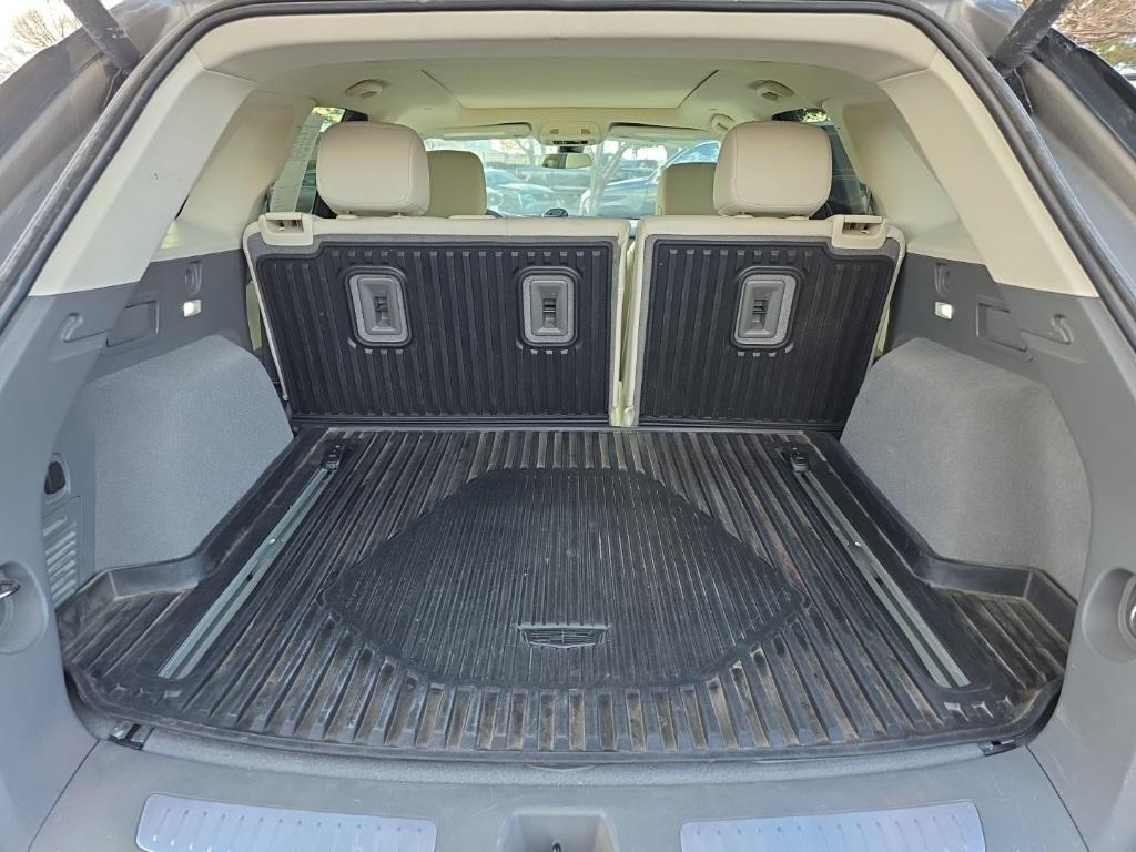 used 2023 Cadillac XT5 car, priced at $33,500