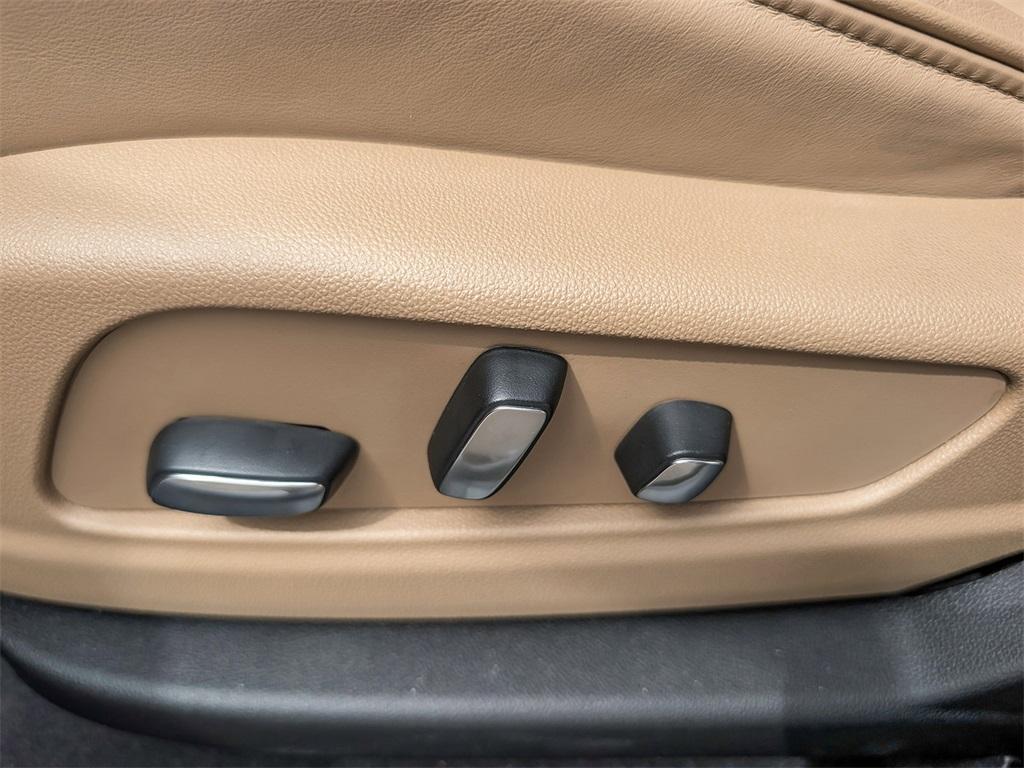 new 2024 Cadillac XT6 car, priced at $68,549