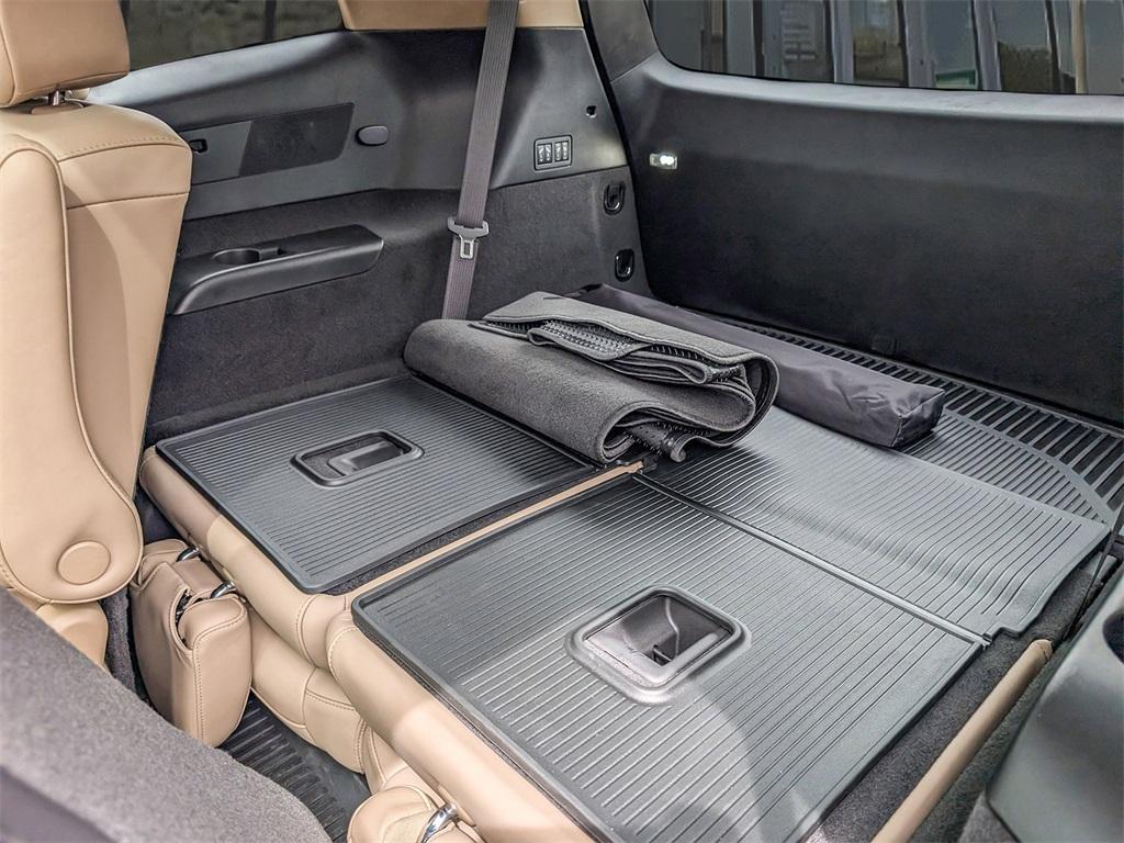 new 2024 Cadillac XT6 car, priced at $68,549