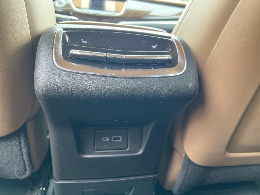 used 2022 Cadillac XT6 car, priced at $46,500