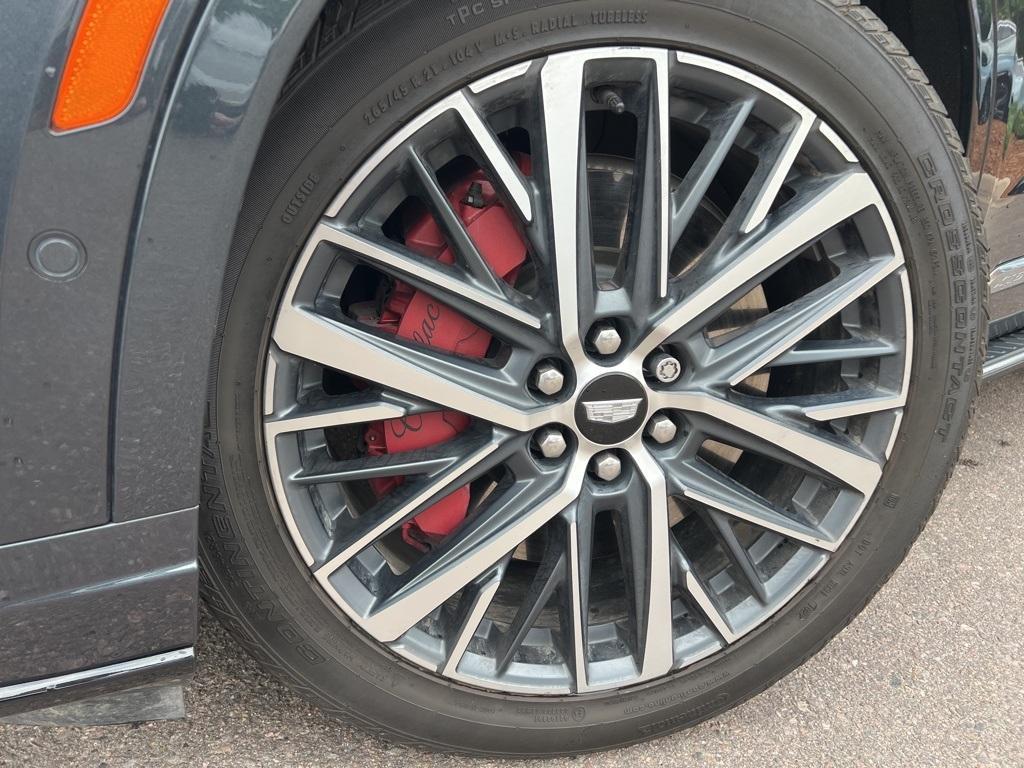 used 2022 Cadillac XT6 car, priced at $46,500