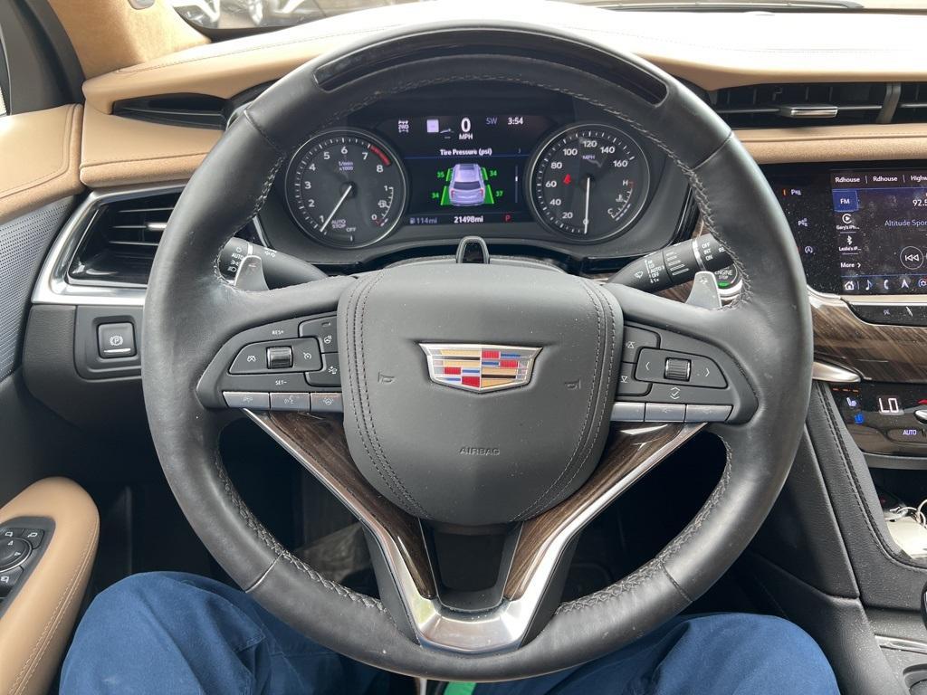 used 2022 Cadillac XT6 car, priced at $46,500