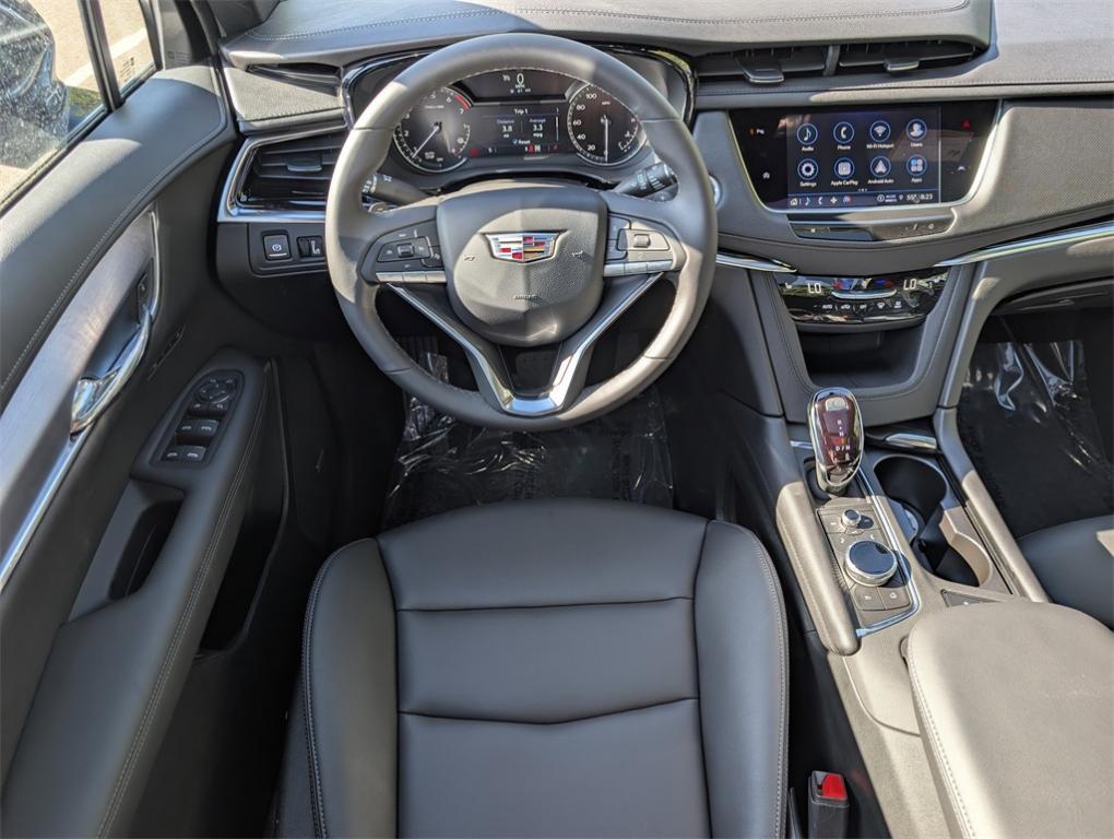 new 2025 Cadillac XT6 car, priced at $52,014