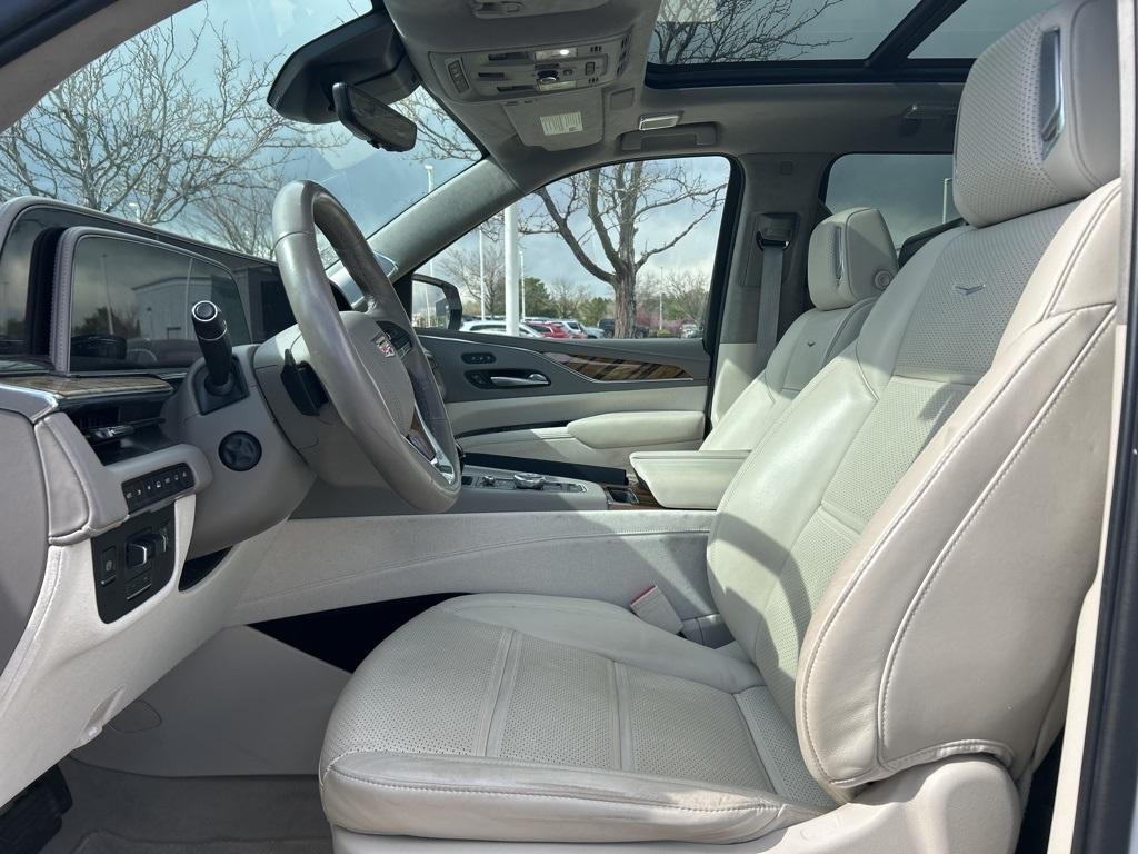 used 2022 Cadillac Escalade ESV car, priced at $70,000