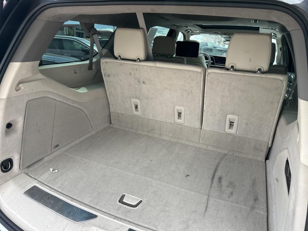 used 2022 Cadillac Escalade ESV car, priced at $70,000