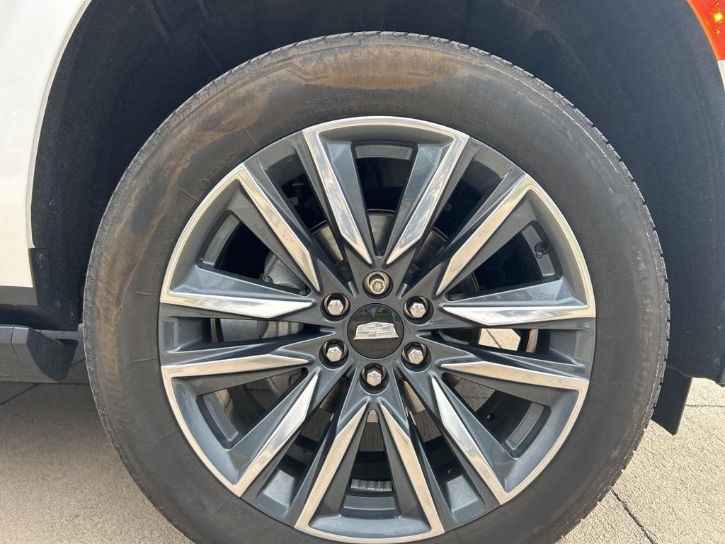 used 2022 Cadillac Escalade ESV car, priced at $70,000