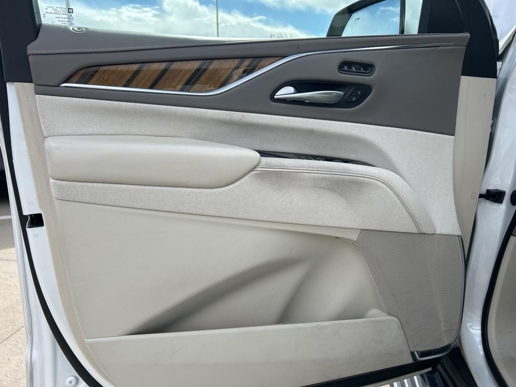 used 2022 Cadillac Escalade ESV car, priced at $70,000